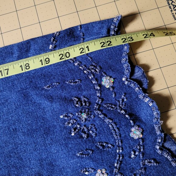 Quacker Factory Embellished Jean Capri's Misses Size Large - Picture 8 of 9